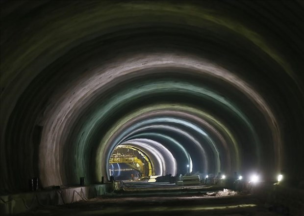 İstanbul  İzmir otoyolunun yarısı bitti - Resim: 1