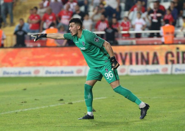 Şenol Güneş yeni prensini Trabzon'da buldu! - Resim: 0