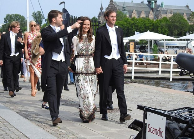 Pippa Middleton'un elbisesine Türk imzası! - Resim: 3