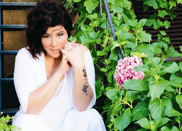 Bu aşk kadını kim ? - Resim: 2