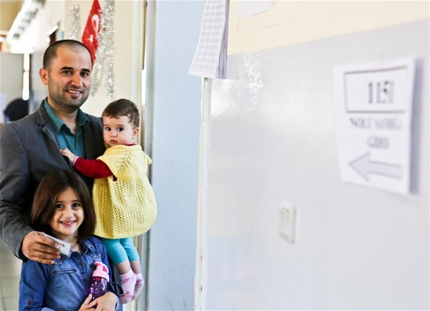 Türkiye sandık başında, işte yurttan seçim manzaraları - Resim: 3