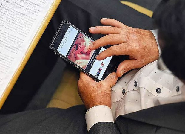 Bu görüntü mecliste çekildi görenler hayrete düştü - Resim: 1