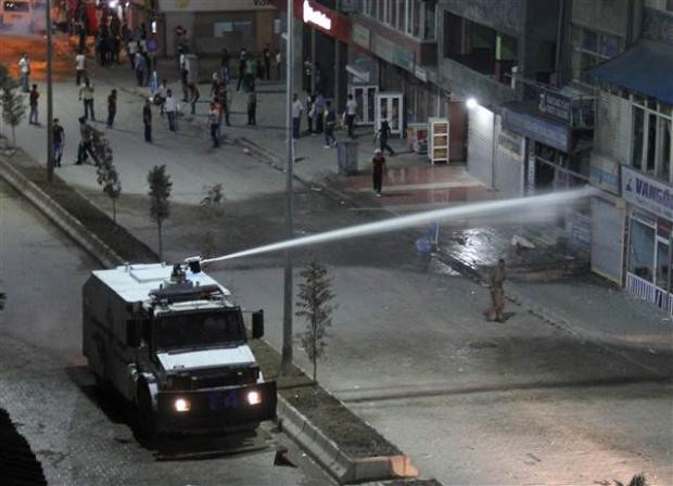 Hakkari'de sokağa çıkma yasağı! - Resim: 2