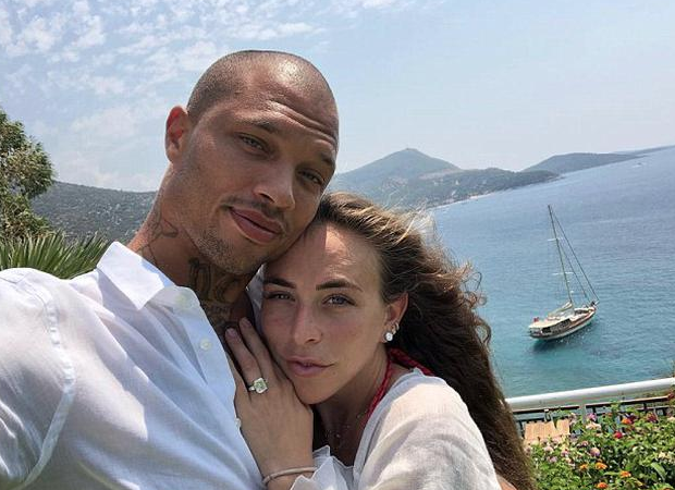 Mide bulandıran manzara! Dünya yıldızları çöp topladı - Resim: 3