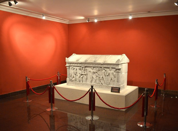 Herakles strafordan yapılan kopyanın yerine konacak - Resim: 3