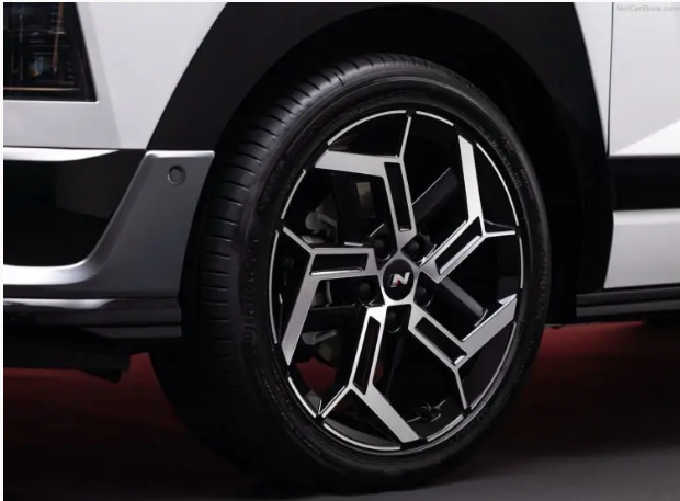Türkiye’de üretilecek yeni SUV resmen tanıtıldı! Tasarımı baştan aşağı değişti - Resim: 1