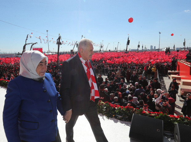 Yenikapı mitinginde Binali Yıldırım'dan gençlere kanka olma çağrısı - Resim: 1