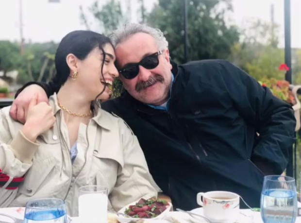 Hazar Ergüçlü ve Onur Ünlü'den aşk pozu - Resim: 0