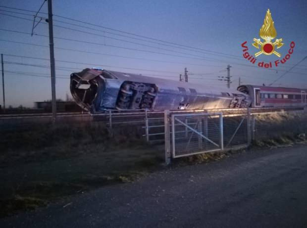 Avrupa'da hızlı tren faciası! Ölü ve yaralılar var - Resim: 0