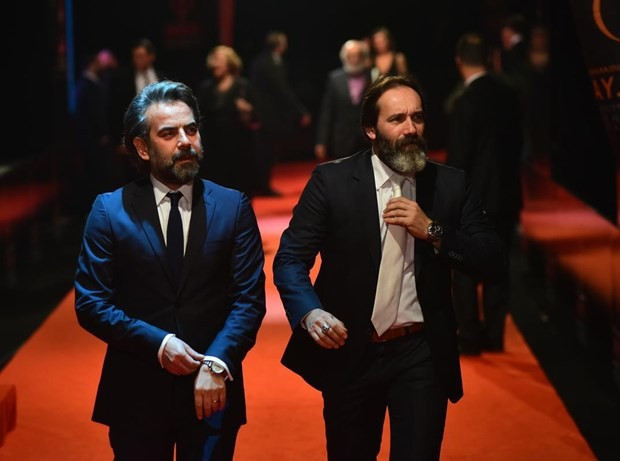 Altın Portakal'da kırmızı halı şıklığı - Resim: 4