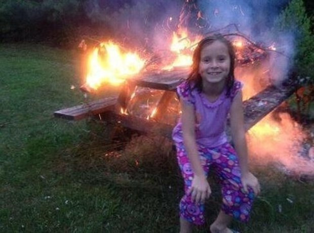 2016'nın 'en'leri yayınlandı kovayla yangın söndürüyor! - Resim: 3