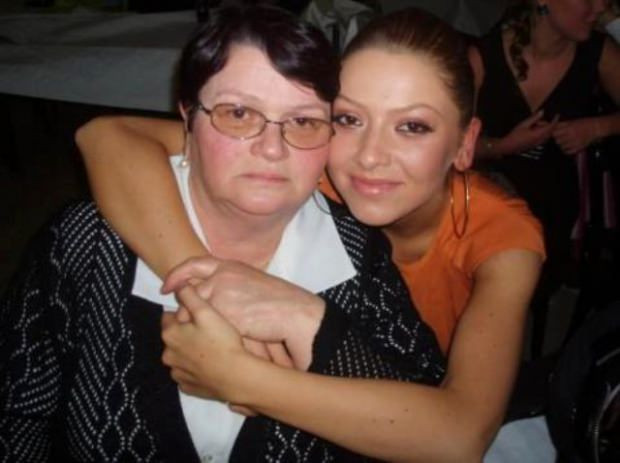 En son Belçika'ya taşınmıştı Hadise annesi Gülnihal Açıkgöz tarafından reddedildi - Resim: 2