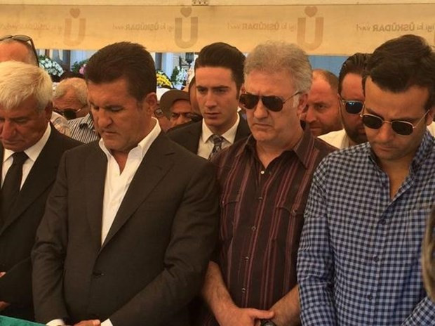 Vatan Şaşmaz'ın cenazesinde büyük ayıp - Resim: 2