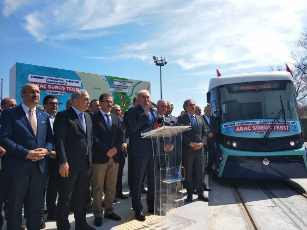 Ekrem İmamoğlu, yapılmış tramvayı vaadetti! - Resim: 1