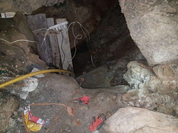 Mersin Bozyazı'da kaçak kazı yapan şahıslar bakın nasıl yakalandı - Resim: 1