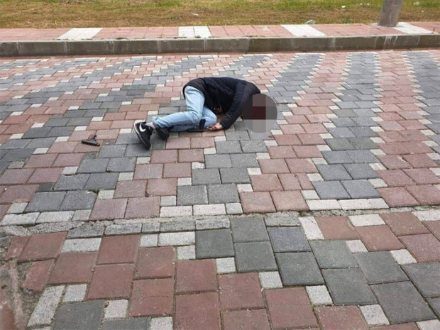 Kız arkadaşı ve annesini öldürüp intihar etti - Resim: 1