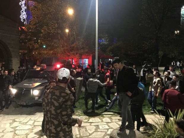 Taciz iddiası mahalleliyi sokağa döktü - Resim: 0