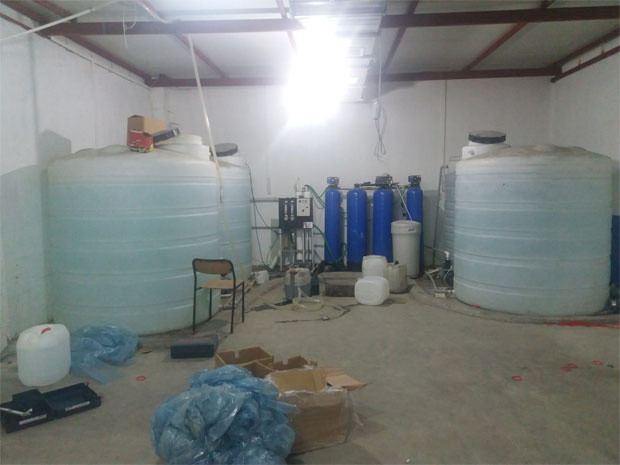 İzmir'de sahte içki için fabrika kurmuşlar - Resim: 0