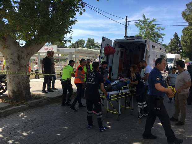 İzmir'de bir kişi yeğeni tarafından öldürüldü - Resim: 0