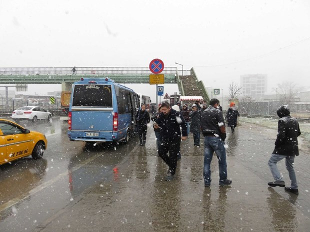 İstanbul'da kar yağışı başladı! İşte yurttan kar görüntüleri - Resim: 3