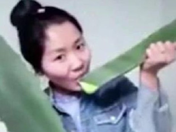 Canlı yayında bitki yemeyi başladı bir anda... Skandal olay! - Resim: 1