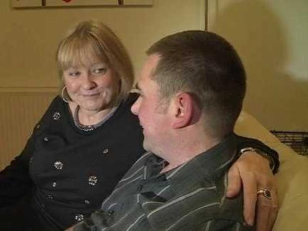 Sevgilisini internetten satışa çıkardı - Resim: 1