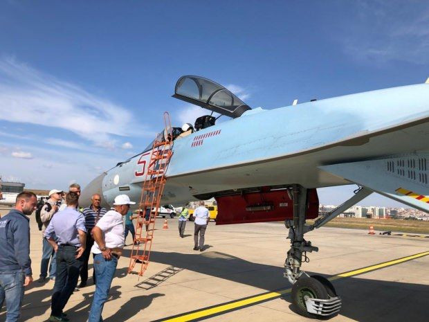 SU-35'in antrenman uçuşu nefesleri kesti - Resim: 3