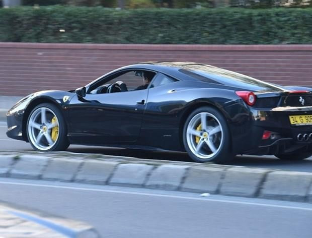 Ünlüler ve servet değerindeki otomobilleri - Resim: 3