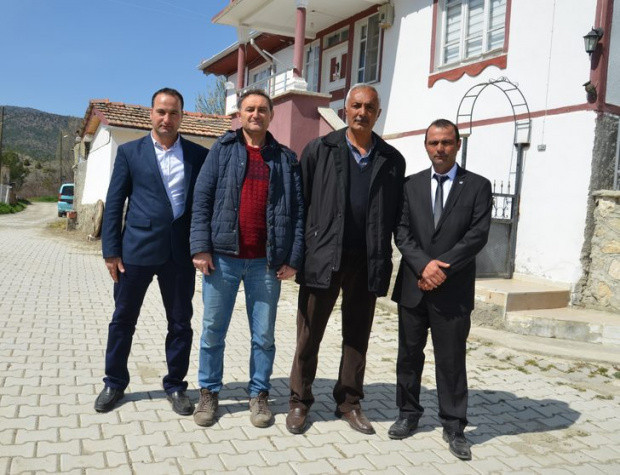 Çorum Dongurda'daki köy iki belediye başkanı çıkardı - Resim: 1