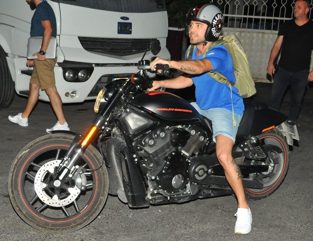 Murat Dalkılıç'tan Merve Boluğur'u duygulandıran sürpriz! - Resim: 2