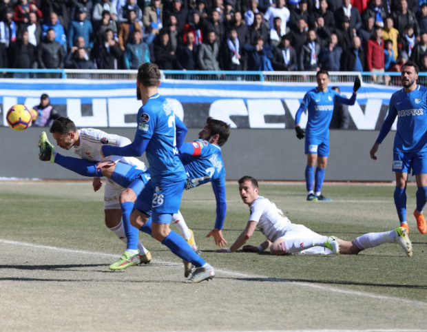 BB Erzurumspor gol oldu yağdı! Sivasspor karşısında bir ilk - Resim: 0
