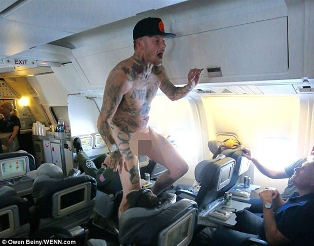 Hosteslerin nefret ettiği yolcu tipleri - Resim: 2