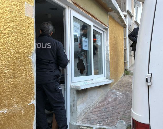 Mahalledeki camları kırdı! O detay sayesinde yakayı ele verdi - Resim: 1