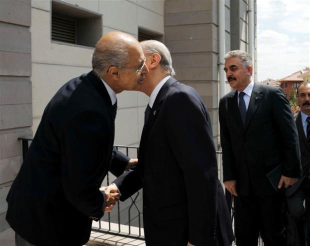 Bahçeli 'çatı aday' turlarına başladı - Resim: 4