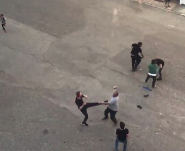 Gaziantep'te Suriyelilerin döner bıçaklı kavgası 3 yaralı - Resim: 0