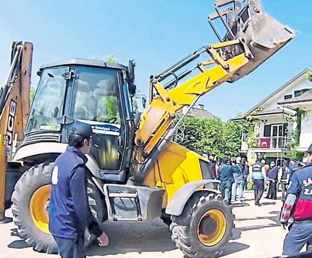 Işın Karaca'ya şok! Şaka gerçek oldu evden kovuldu - Resim: 2