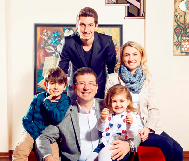 Dilek İmamoğlu aslen nereli Ekrem İmamoğlu'nun eşi kimdir? - Resim: 0