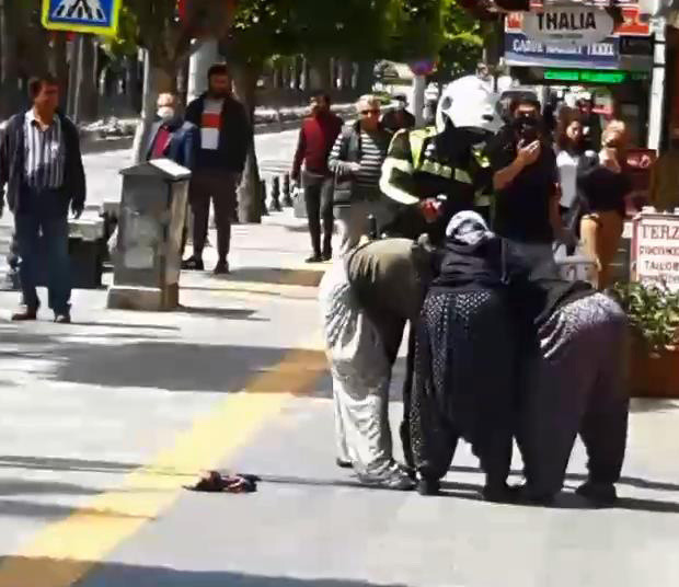 Antalya'da kavga eden dilencileri ayıramayan polis biber gazına başvurdu - Resim: 0