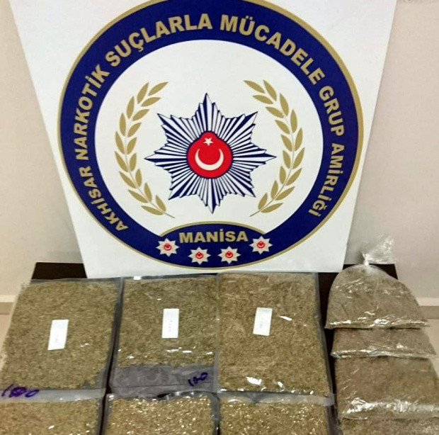Manisa'da vakumlanmış halde ele geçirildi: Tam  1 kilo 667 gram - Resim: 0