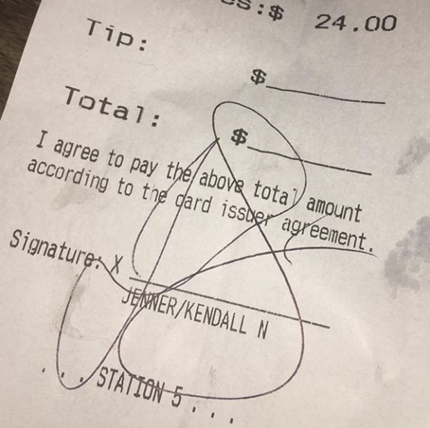 Kendall Jenner'ı ifşa ettiler! - Resim: 3