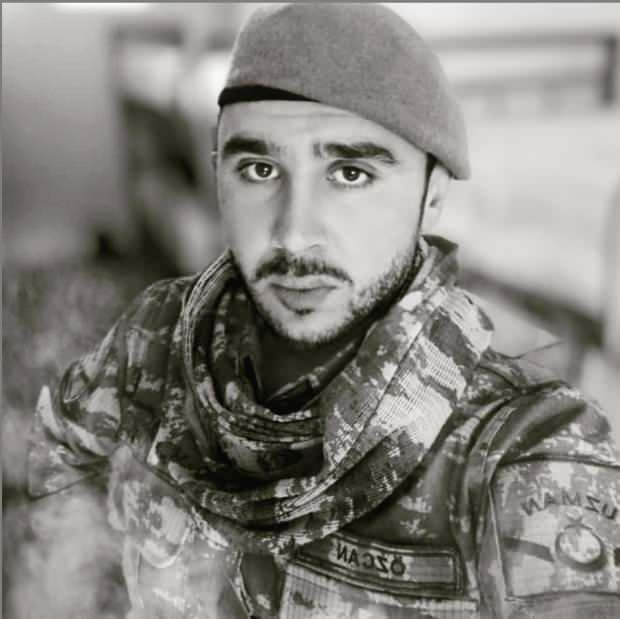 Türkiye İdlib şehitlerini uğurladı! Kahraman 5 askerimize memleketlerinde gözü yaşlı veda - Resim: 4