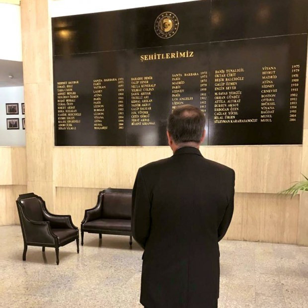 ABD'nin yeni büyükelçisi mesaiye başladı! - Resim: 0