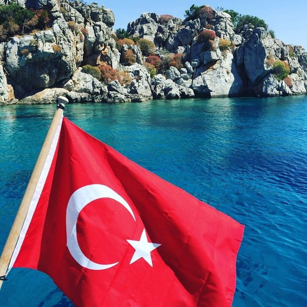 Ünlülerin 19 Mayıs paylaşımları - Resim: 3