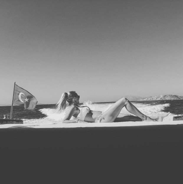 Meryem Uzerli bu yazlık için servet ödedi - Resim: 4