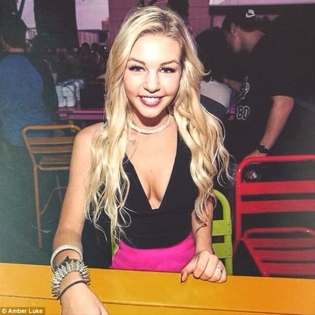 Vücudunu sanat eserine çevirmek için servet harcadı - Resim: 1