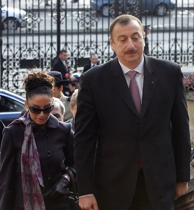 İlham Aliyev'den eşiyle ilgili flaş karar - Resim: 2