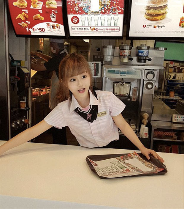 Herkes onu görmek için geliyor - Resim: 4