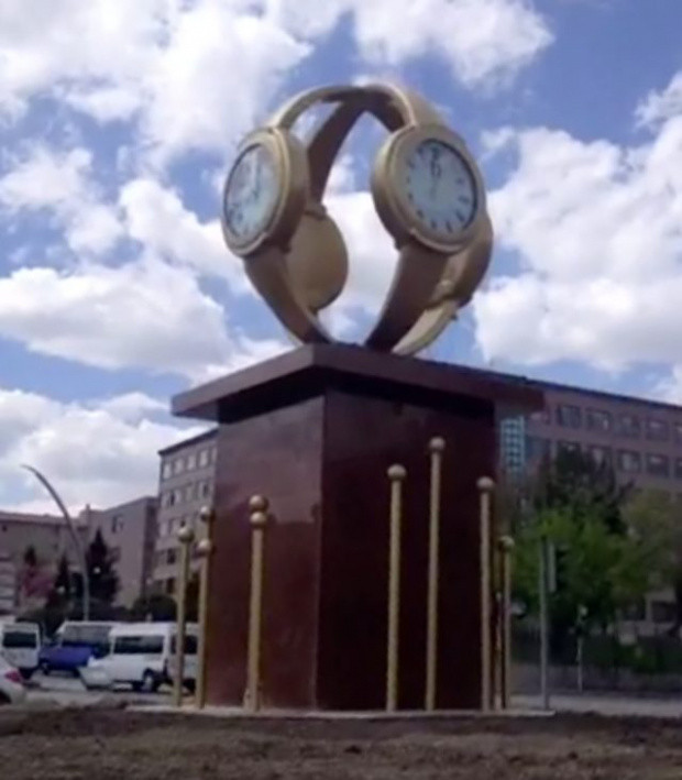 Mansur Yavaş Melih Gökçek döneminde yaptırılan kol saatini kaldırttı - Resim: 0