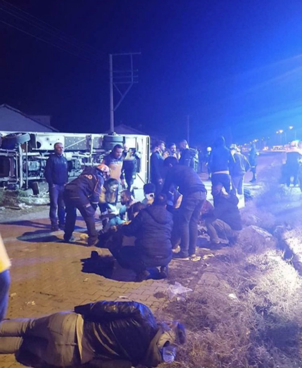 Deplasman dönüşü otobüs devrildi iki Ankaragücü taraftarı öldü - Resim: 3