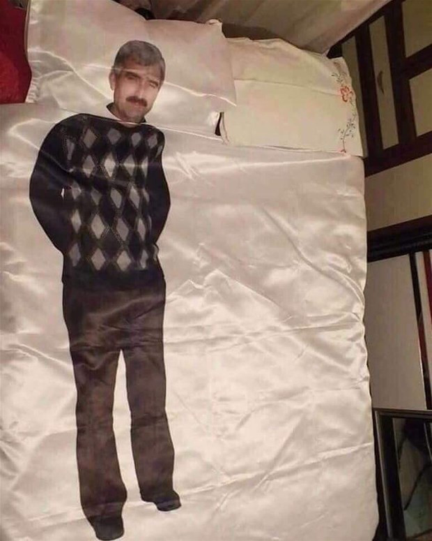 Kolunu görünce bir anda bastı kahkahayı - Resim: 3